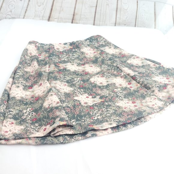 Disney Womens Green Bambi Forest Print Elastic Waist Pull On Flare Skirt Size S - Picture 2 of 10